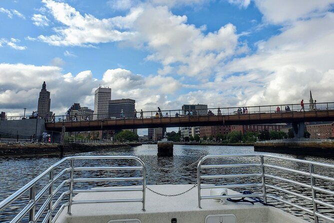 boat-tour-of-green-jacket-shoal