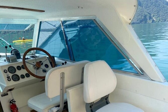 boat-tour-on-lake-como-2-hours