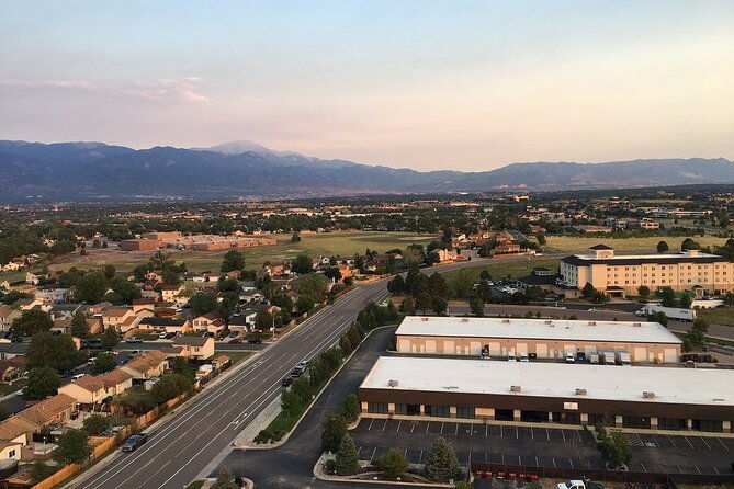 breathtaking-colorado-springs-sunrise-hot-air-balloon-flight-2