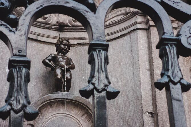 brussels-highlights-walking-and-bus-tour-w-waffle-2