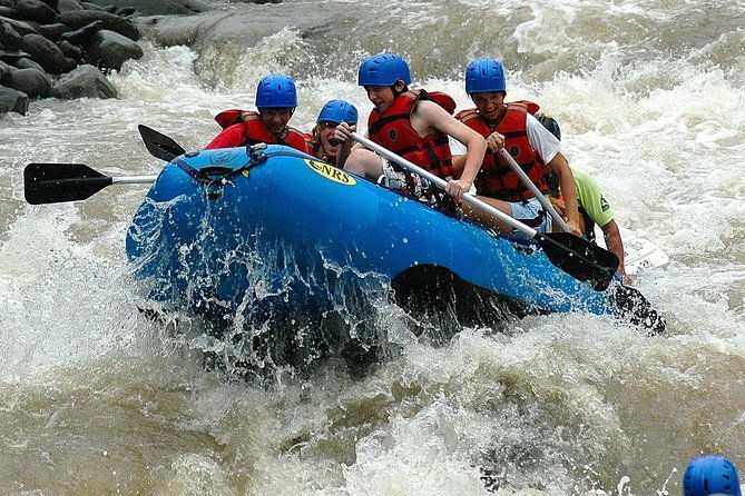 canopy-tour-tarzan-swing-white-water-rafting