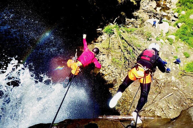 canyoning-in-banos-chamana-waterfall