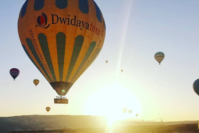 cappadocia-hot-air-ballon-ride-in-medium-basket28-people