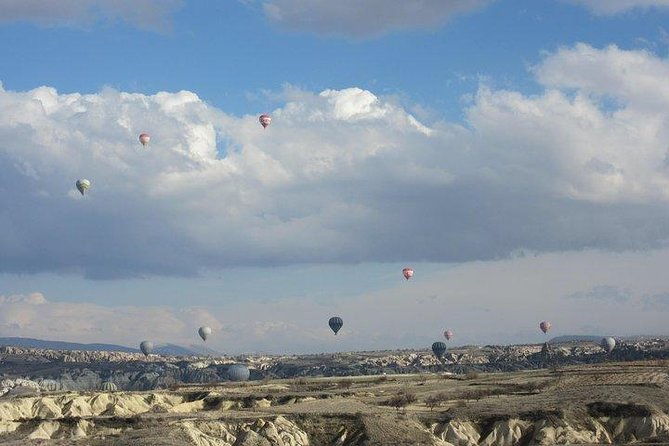 cappadocia-hot-air-balloon-ride-with-breakfast-and-champagne