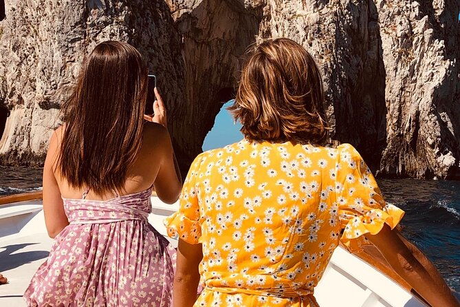 capri-boat-tour-in-4-hours-2