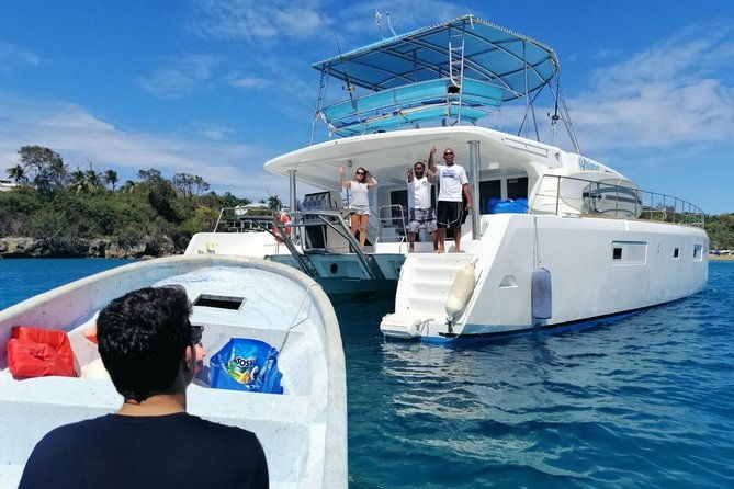 catamaran-cruise-with-snorkeling-and-lunch-on-board