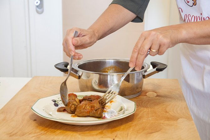 cesarine-dining-cooking-demo-at-locals-home-in-alberobello