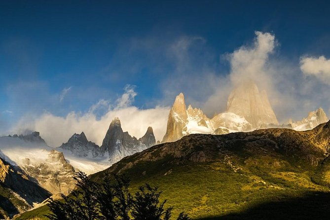 chalten-trekking-lake-of-the-three-from-calafate-with-guide