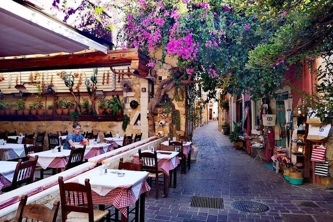 chania-old-town-mountains-restaurant-private-tour-group-of-6