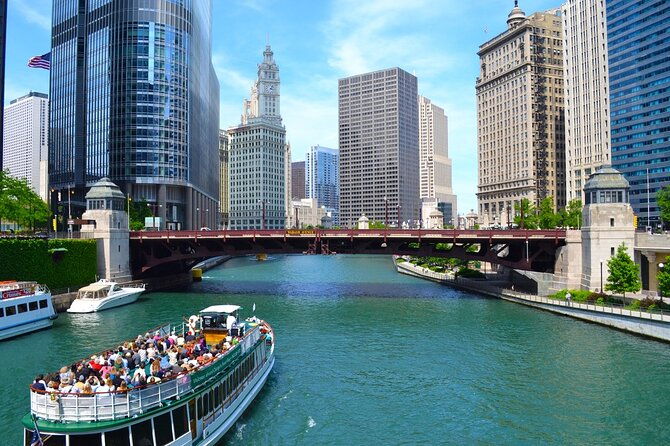 chicago-history-and-architecture-walking-tour-with-boat-cruise