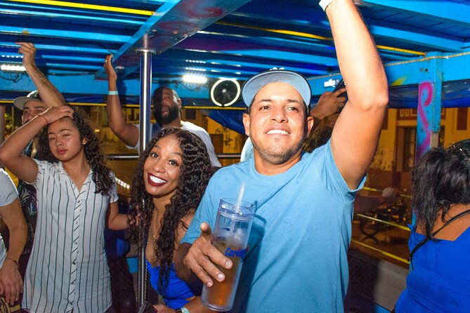 chiva-party-a-night-walk-through-the-streets-of-cartagena