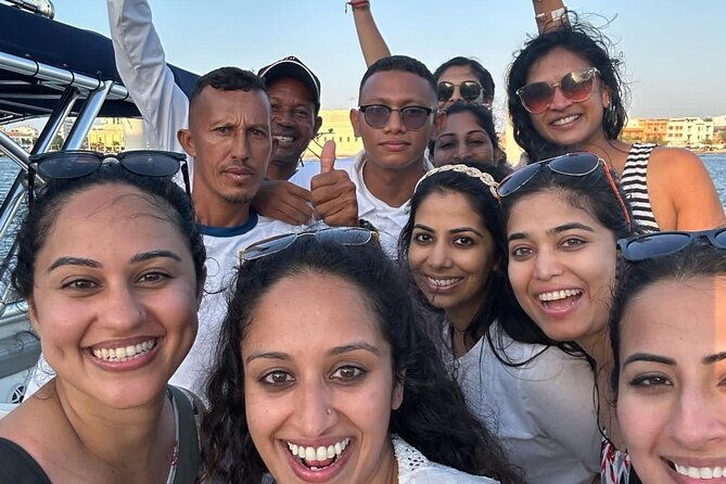 cholon-boat-party-up-15-people