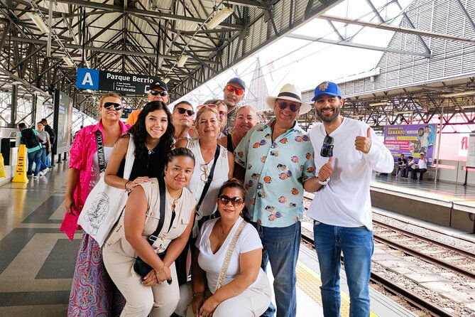 city-tour-medellin-and-commune-13-with-artistic-book-included