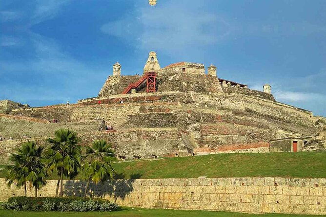 complete-bilingual-tour-entrance-to-the-castle-and-monuments