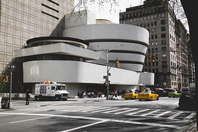 contrasts-new-york-private-tour-with-driver-and-local-guide