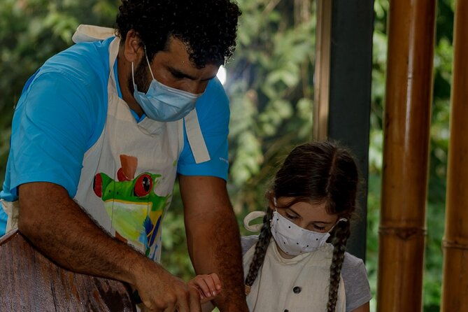 cooking-class-in-manuel-antonio-with-medicinal-plants-garden-visit