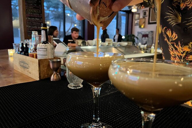 craft-cocktail-gourmet-food-tour