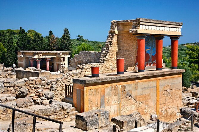 crete-shore-trip-knossos-palace-from-heraklion-iraklion-port