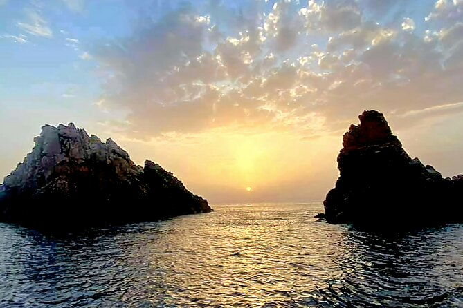cruise-sunset-aperitif-scandola-gulf-porto-piana-boat-12p