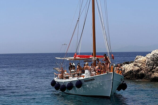 daily-boat-trip-antiparos-despotico-2