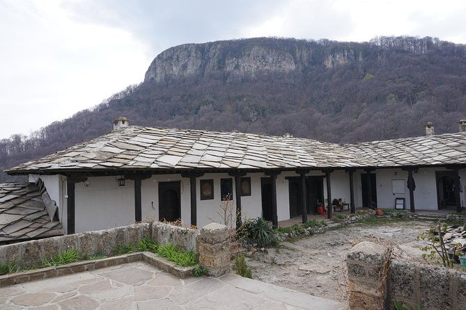 day-tour-gods-eyes-cave-saeva-dupka-cave-glozehne-monastery