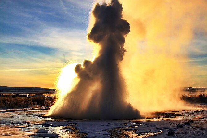 day-trip-to-the-golden-circle-and-blue-lagoon-from-reykjavik