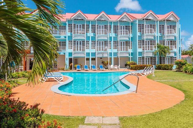 deluxe-playpass-at-bay-gardens-beach-resort-spa-with-water-park