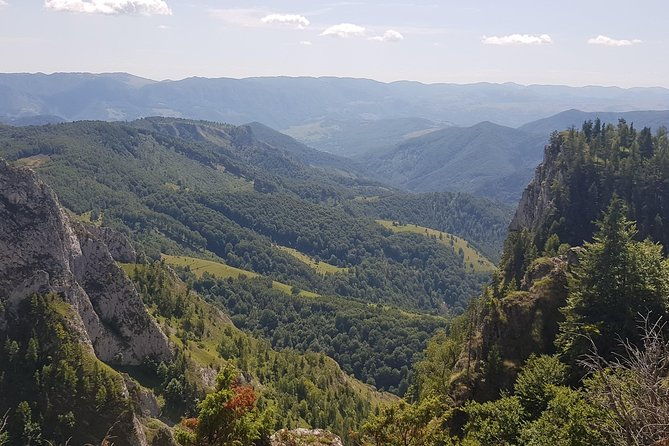 discover-apuseni-mountains-scarita-summitsipote-waterfall-and-dumesti-village