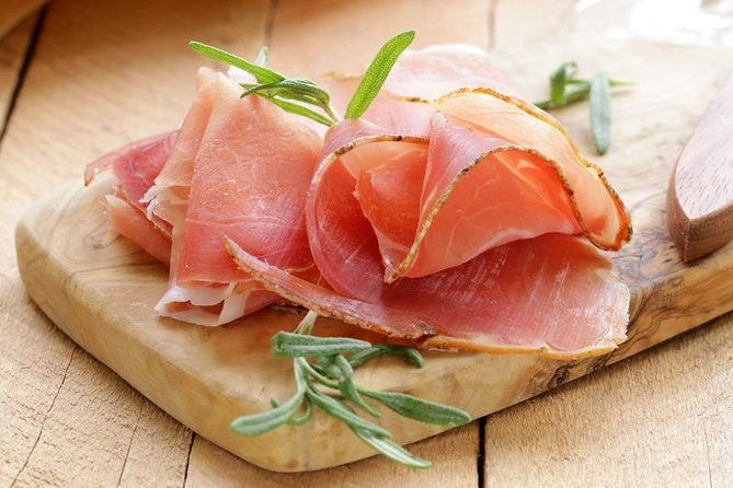 discover-parmas-flavors-parmigiano-prosciutto-food-tour-4
