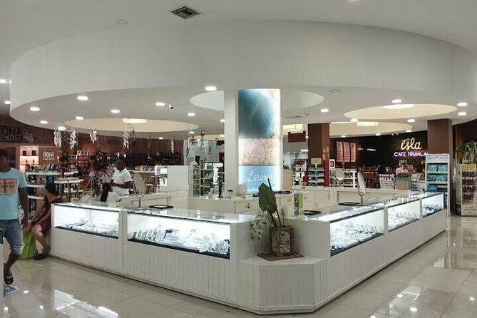 discover-unique-souvenirs-on-a-local-shopping-tour-in-punta-cana