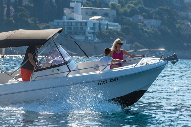 dubrovnik-boat-mixed-fun-tour