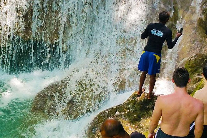 dunns-river-falls-shopping-and-lunch-2