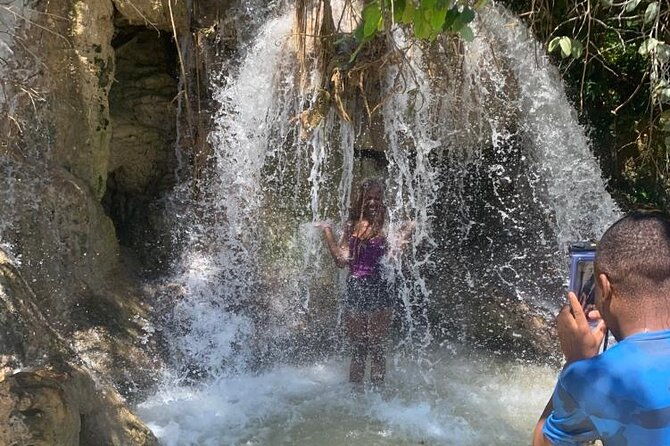 dunns-river-falls-zipline-adventure-from-kingston
