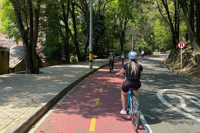 e-bike-city-tour-medellin-with-local-snacks-and-local-beer