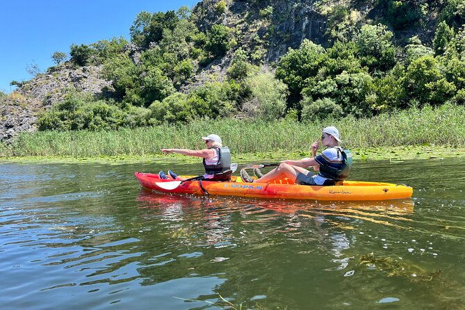 %e0%bc%84-skadar-lake-guided-tour-on-kayak-or-paddle-board