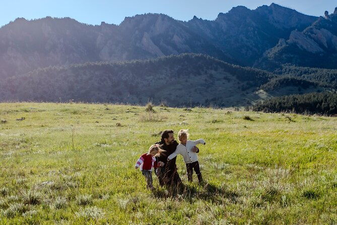 easy-hiking-photoshoot-with-majestic-views