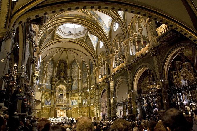 easy-montserrat-half-day-trip-from-barcelona