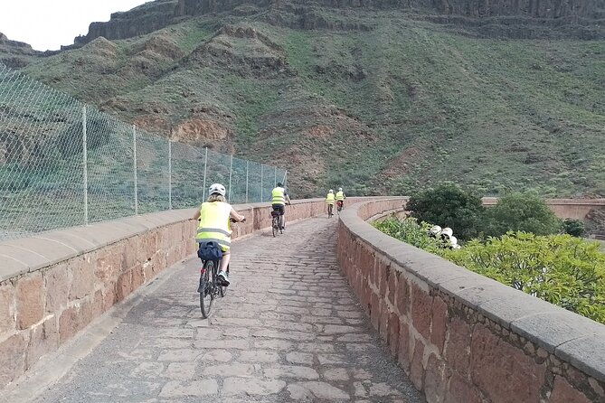 electric-bike-mountain-tour-optional-tapas-in-an-aboriginal-cave