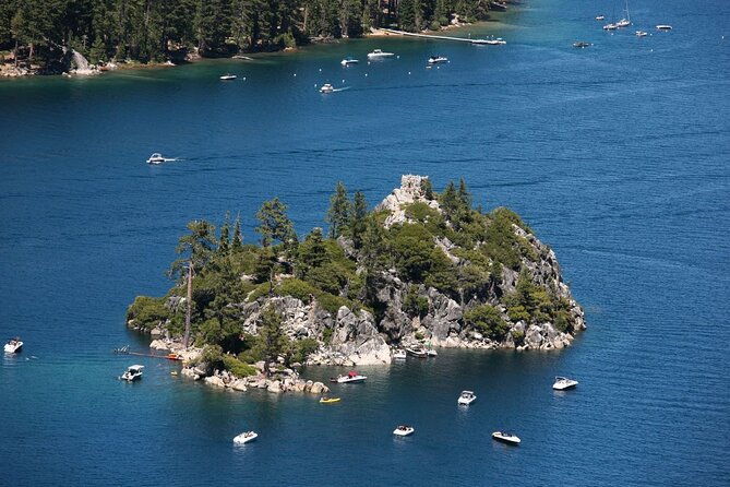 emerald-bay-private-sightseeing-boat-tours