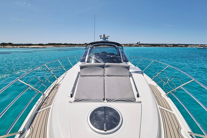 enjoy-an-unforgettable-experience-with-the-elegant-cranchi-47