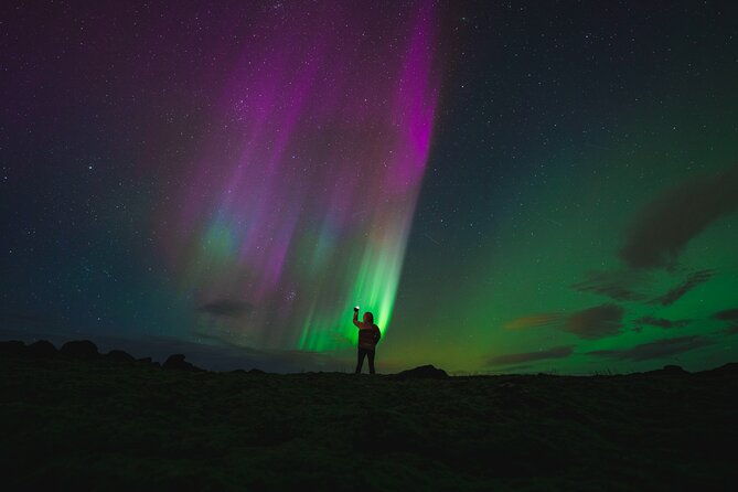 evening-lava-tunnel-tour-and-northern-lights
