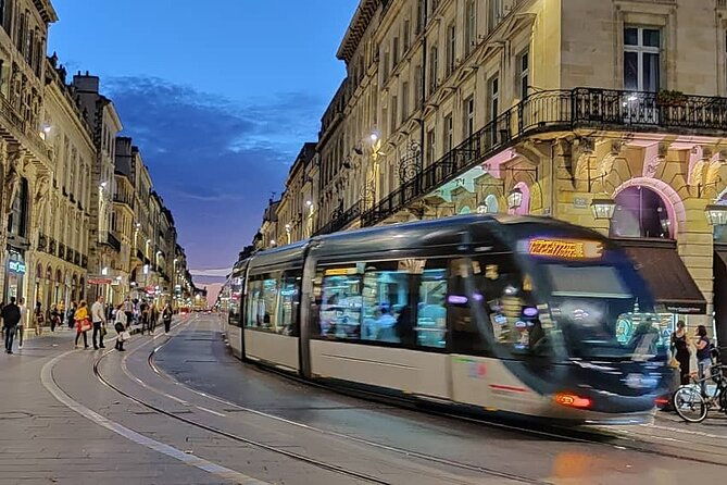 exclusive-discover-vibrant-bordeaux-at-night-night-tour