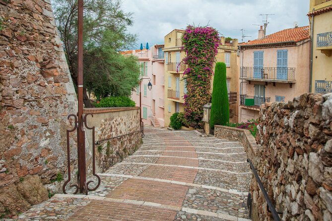 fascinating-cannes-private-walking-tour