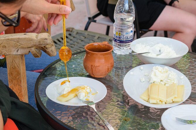 food-tasting-tour-of-chania-villages