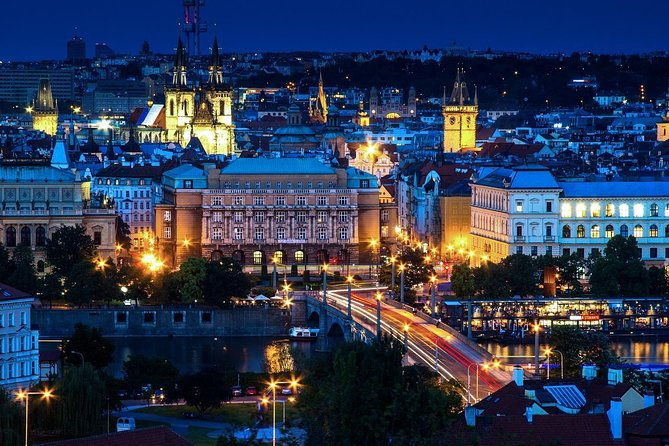 from-salzburg-to-prague-private-transfer-with-2h-of-sightseeing