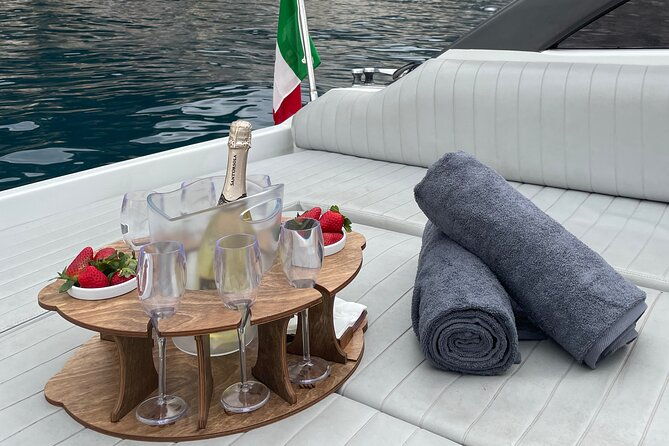 full-day-private-boat-tour-to-the-island-of-capri