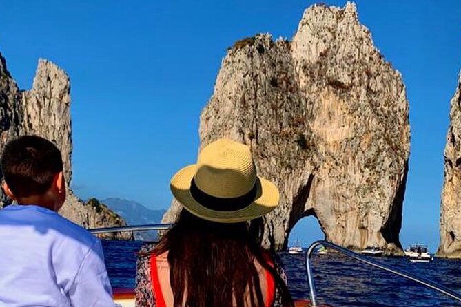 full-day-private-guided-boat-tour-of-the-capri-coast
