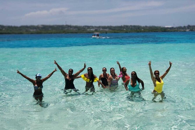 full-day-private-pontoon-tour-around-san-andres-island