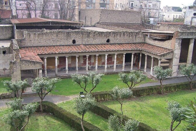 full-day-private-tour-to-pompeii-herculaneum-and-oplontis