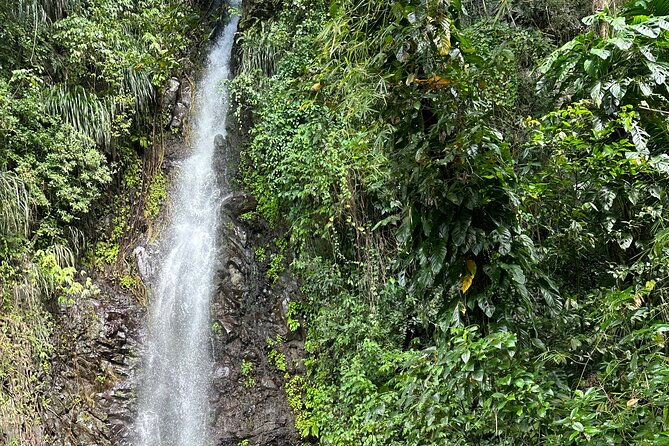 fun-and-exhilarating-experience-at-dark-view-falls